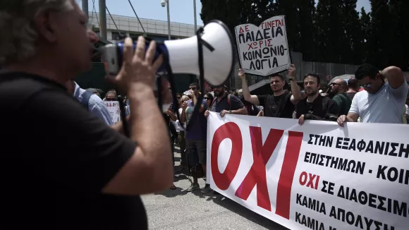 Στάσεις εργασίας σήμερα στα σχολεία - Οι εκπαιδευτικοί στηρίζουν τους ναυτεργάτες 