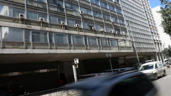 Υπουργείο Εργασίας: Νέα όρια επαγγελματικής έκθεσης στον μόλυβδο και τα επικίνδυνα χημικά