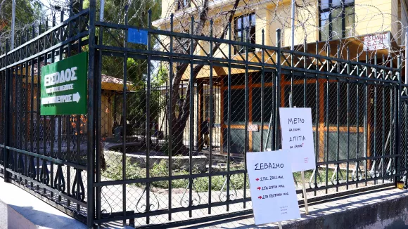 Κυψέλη: Ρωγμές σε 20 κτίρια μετά τις εργασίες του Μετρό – Τα αιτήματα των κατοίκων