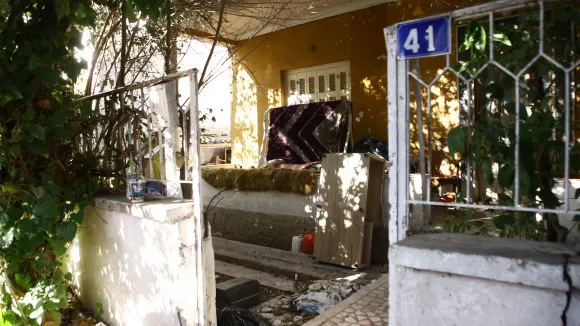 Μενίδι: Χτυπήματα και ασφυκτικός θάνατος τα ευρήματα του ιατροδικαστή για την 89χρονη