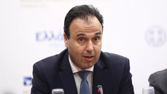 Παπαστεργίου για social media: «Aπό 1η Ιανουαρίου οι πλατφόρμες θα είναι υποχρεωμένες να επιβεβαιώσουν την ηλικία των χρηστών»