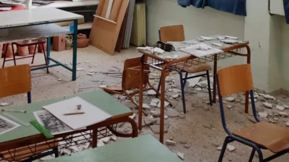 Γυμνάσιο Βασιλικών: Κλειστό μετά την πτώση σοβά – Νέα αυτοψία σε όλες τις αίθουσες