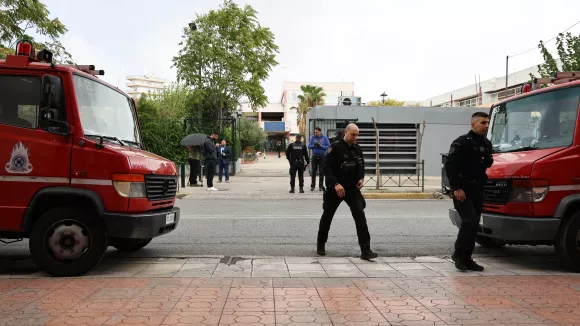Οσμή αερίου σε σχολείο στη Γκράβα: Ερώτηση από ΚΚΕ στη Βουλή - Σοβαρό κενό στα σχέδια εκκένωσης για 4.000 μαθητές