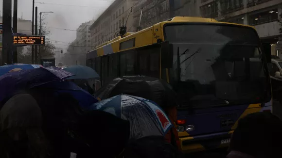 Βροχές και καταιγίδες στην Αττική: Τι ώρα θα υποχωρήσει η κακοκαιρία