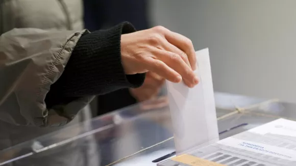 Δημοσκοπήσεις Μαρτίου: Άνοδος της ΝΔ και σταθερότητα για το ΠΑΣΟΚ