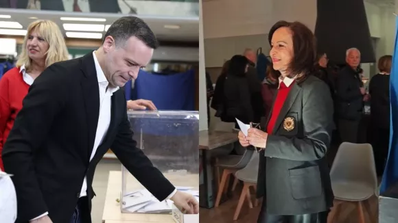 ΠΑΣΟΚ: Ψήφισαν Δούκας και Διαμαντοπούλου για το 4ο Συνέδριο - Σημαντική συμμετοχή και ενότητα