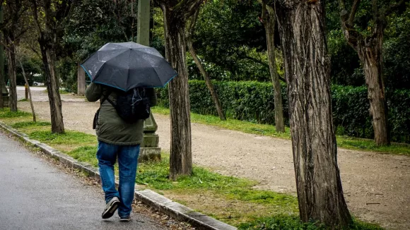 Άστατος καιρός με βροχές και καταιγίδες: Τι να περιμένουμε τις επόμενες ημέρες