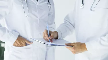 ΕΣΥ: 530 μόνιμες προσλήψεις γιατρών - Πού θα κάνετε αίτηση  