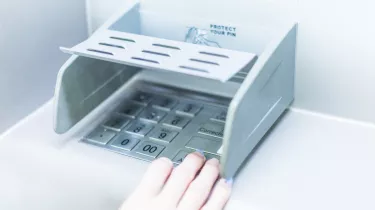 ΔΥΠΑ: Αυτόματo επίδομα 300 ευρώ - Πώς θα το πάρετε