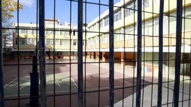 Κλειστά σχολεία λόγω αφρικανικής σκόνης: Τι ισχύει για αύριο