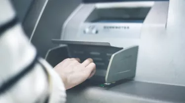 Επίδομα που φτάνει έως 900 ευρώ από τον ΕΟΠΥΥ - Οι δικαιούχοι