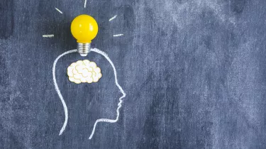 11 τρόποι που «μαρτυρούν» την εξυπνάδα σου χωρίς να πεις τίποτα