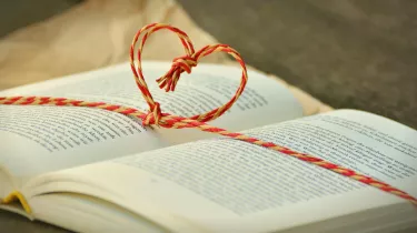 Τι σημαίνει η λέξη «λιθόδμητος»