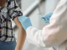 vaccine εμβολιασμός, εμβόλιο, εμβολιαζόμενος, ιατρός