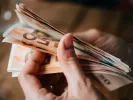 Επιταγή ακρίβειας: Πάνε «ταμείο» σήμερα οι δικαιούχοι
