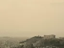 Καιρός: Ζέστη, βροχές και αφρικανική σκόνη σήμερα