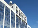 Άγνωστοι πέταξαν τρικάκια έξω από τον τηλεοπτικό σταθμό ΣΚΑΙ- Συνελήφθη ένα άτομο