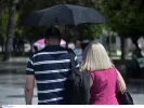 Καιρός: Περιορίζονται οι πολύ ισχυροί άνεμοι – Έρχονται μπόρες