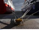 Δεμένα τα πλοία στον Πειραιά 