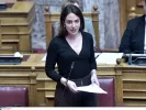 Απάντηση Μιχαηλίδου σε Κασσελάκη: «Πήγα αρμοδίως ως υφυπουργός, όχι για να λάβω μέρος σε βιντεοκλίπ»