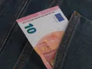 Ακρίβεια: Ανοικτά σενάρια για μέτρα «ανάσα» τα Χριστούγεννα