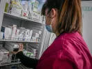 Ελλείψεις φαρμάκων: «Πονοκέφαλος» ενόψει της αύξησης περιστατικών γρίπης και covid - Πότε έρχεται νέο app για τα κινητά