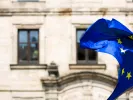 ΕΕ: Εγκρίθηκε η προσωρινή συμφωνία σχετικά με τον Ευρωπαϊκό Νόμο για την Ελευθερία των ΜΜΕ