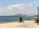 Με καλοκαιρινή «διάθεση» σήμερα ο καιρός, αλλά με τοπικές βροχές
