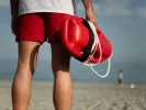 lifeguard ναυαγωσώστης