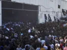 Απελπισία στη Γάζα: Ορδές πεινασμένων λεηλάτησαν αποθήκη τροφίμων - Δύο νεκροί