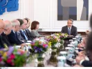 Βία στα ΑΕΙ: «Τελεσίγραφο» Μητσοτάκη - Εκτός οι αδρανείς πρυτάνεις 