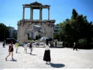 Εισβάλει ο «θερμικός θόλος» στην Ελλάδα - Μέχρι 43 βαθμούς ο υδράργυρος
