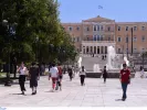 Καιρός: Ζέστη και δυνατοί άνεμοι σήμερα - Βροχές από αύριο