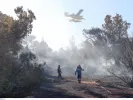 Η πυρκαγιά από την Αλβανία πέρασε στο ελληνικό έδαφος – Επιχειρούν δυνάμεις στον Τσαμαντά Θεσπρωτίας