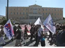 Απεργία ΑΔΕΔΥ: Σε εξέλιξη η συγκέντρωση στο Σύνταγμα (εικόνες)