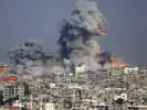 Γάζα: Ανελέητο ισραηλινό σφυροκόπημα - «Ελπίζουμε σε κατάπαυση του πυρός πριν πεθάνουμε όλοι»