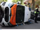 Τροχαίο στο Γουδή: Νεκρός ο ασθενής μετά την ανατροπή του ασθενοφόρου