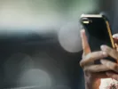 Το κινητό σας κρύβει περισσότερα μικρόβια απ’ όσα φαντάζεστε - Πώς να τα εξαφανίσετε!