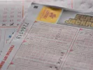 Απίστευτο: Κέρδισε 100.000$ με αριθμούς που της πρότεινε το ChatGPT