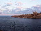 Ζητείται ελληνόφωνος στη Μάλτα: Δωρεάν μετεγκατάσταση και «πλούσια» επιδόματα