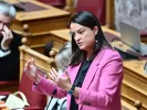Κεραμέως για 13ωρο: Δεν αφορά τους δημοσίους υπαλλήλους