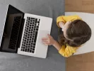 Voucher έως 800 ευρώ: Πού θα κάνετε αίτηση