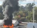 Σερβία: Πυροβολισμοί και πυρκαγιά έξω από το Κοινοβούλιο