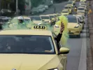 Χωρίς ταξί ολόκληρη η χώρα αύριο και μεθαύριο - Πανελλαδική απεργία