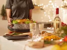 «Αλμυρό» το χριστουγεννιάτικό τραπέζι: Κοστίζει από 112 έως 160 ευρώ