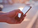 Μήπως παρακολουθούν το κινητό σου; Τα πέντε σημάδια που πρέπει να προσέξεις