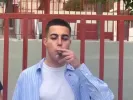 Μαθητής με πούρο στις πανελλαδικές: «Δεν είμαι τόσο της μοναξιάς»