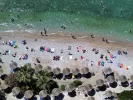 Περισσότεροι δικαιούχοι για το voucher από 200 έως 600 ευρώ
