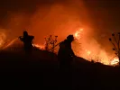Φωτιά στο Ωραιόκαστρο: Για τρίτο 24ωρο η μάχη με τις φλόγες - Ενεργές εστίες και τοξικό νέφος