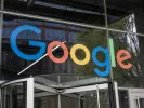 Google: Η Κομισιόν της  επέβαλε 890 εκατ. ευρώ για Search και Play Store